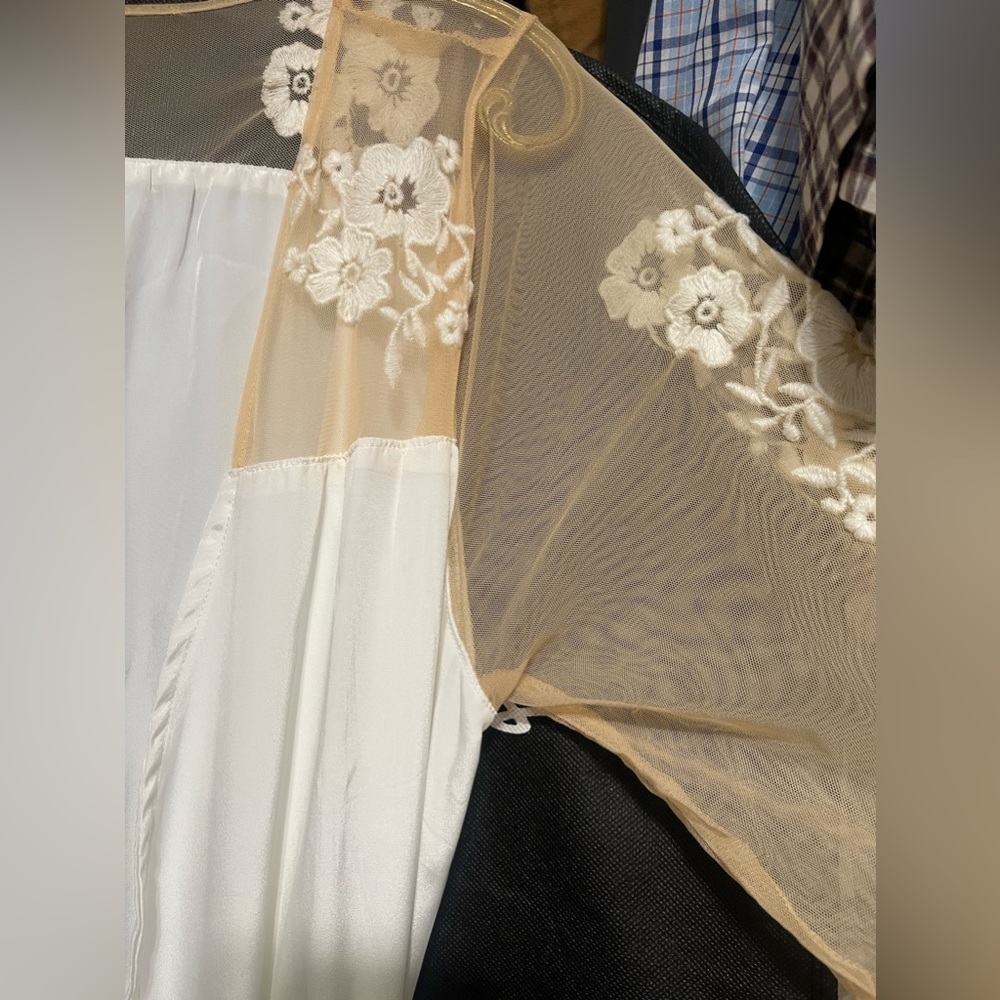 Bride Robe - Picture 7 of 10